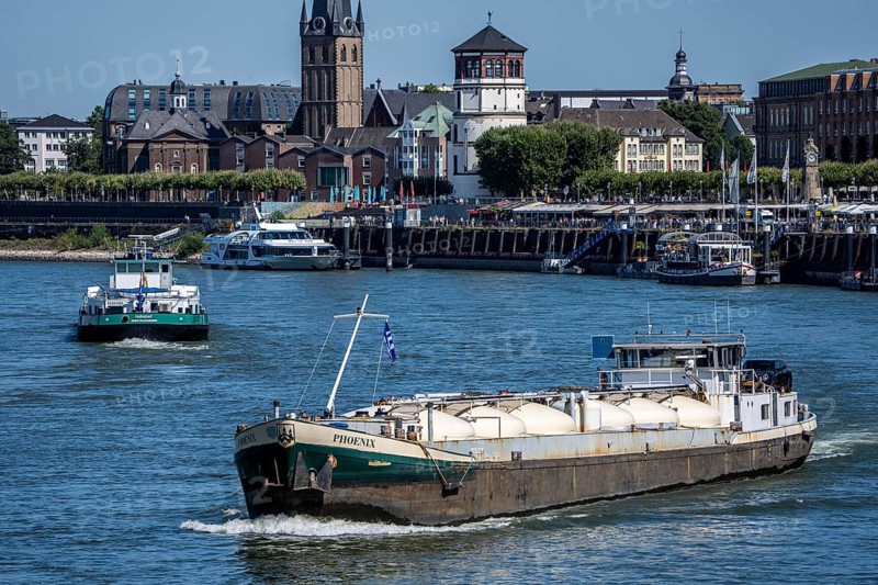 Cargo ship, tanker Phoenix, on the Rhine near Düsseldorf, Rheinkniebrücke, Altstadtufer, North Rhine-Westphalia, Germany