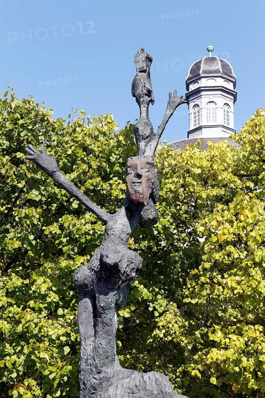 The Ugly Greets the Beautiful II, bronze sculpture by sculptor Markus Lüpertz, Bensberg Castle, Bergisch Gladbach, Bergisches Land, North Rhine-Westphalia, Germany