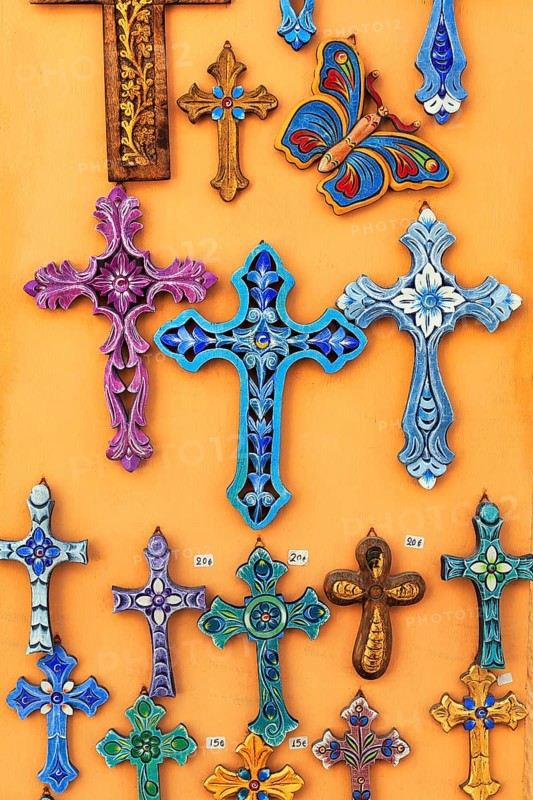 Orthodox crosses in different colours, typical souvenir shop in the old town, Oia, Thira, Santorini, Cyclades, Greece