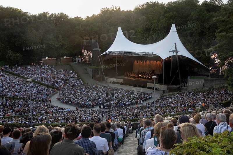 West-Eastern Divan Orchestra - Daniel Barenboim and Lang Lang, Classical, open air on 10 August 2025, Waldbühne, Berlin, Germany < english> West-Eastern Divan Orchestra - Daniel Barenboim & Lang Lang, Classical, open air on August 10, 2025, Waldbühne, Berlin, Germany