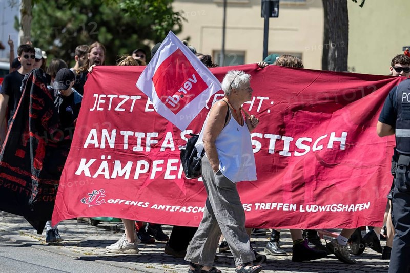 Counter-demonstration against the rally of AfD politician Joachim Paul in Ludwigshafen-Maudach***Picture: Large flag of Anitfa Ludwigshafen
