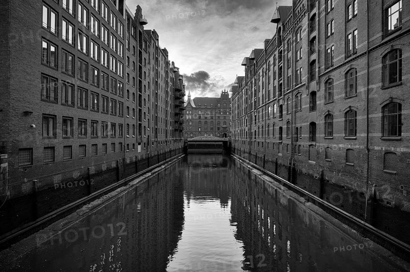 Warehouses, façade, brick building, Hamburger Speicherstadt, Hafencity, canal, black and white, Free and Hanseatic City of Hamburg, Germany