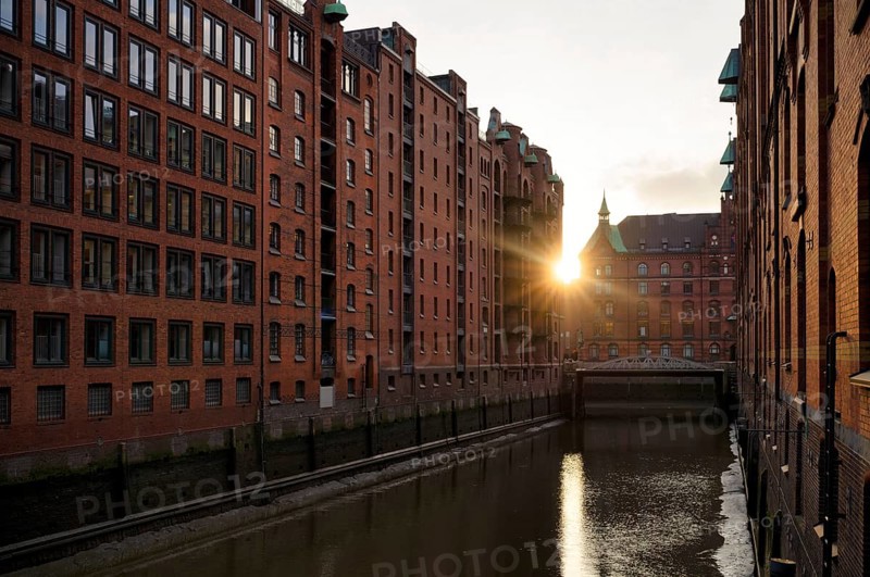 Warehouses, façade, brick building, Hamburger Speicherstadt, Hafencity, canal, sunset, evening mood, atmospheric, Free and Hanseatic City of Hamburg, Germany