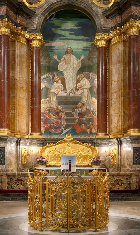 Interior view, celebration altar, choir, altar, main evangelical church of St. Michaelis, Michel for short, Free and Hanseatic City of Hamburg, Germany