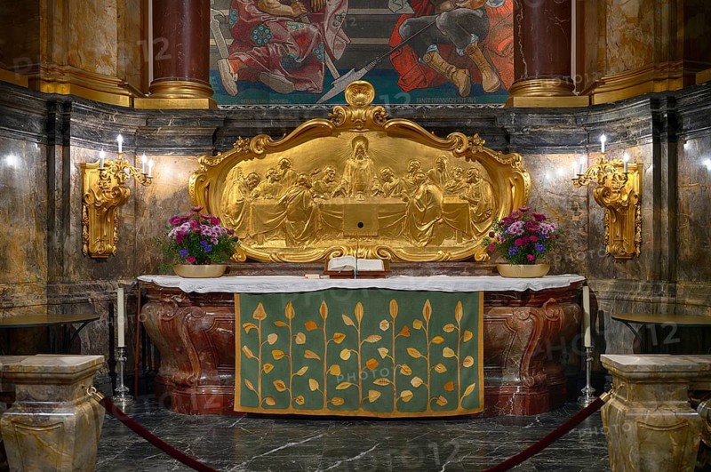 Interior view, choir, altar, main evangelical church of St. Michaelis, Michel for short, Free and Hanseatic City of Hamburg, Germany