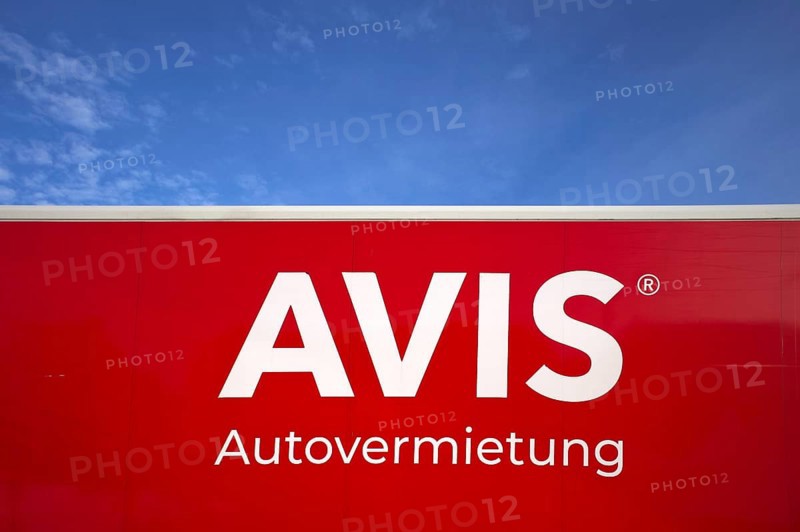 Lettering, logo, car rental AVIS on truck, sky behind, blue, Free and Hanseatic City of Hamburg, Germany