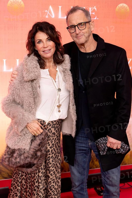 Gerit Kling with man Wolfram Becker at the Cirque du Soleil Alizé world premiere at the Berliner Theater am Potsdamer Platz on 20.11.2025-20.11.2025 in Berlin
