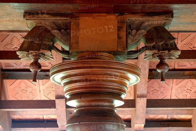 Decorative wood structure with carved details on a ceiling, traditional architectural style, Kalari Kovilakom, Ayurveda Palace of the Cgh-Earth Hotel Group, Kollengode, Vengunad, Kerala, India