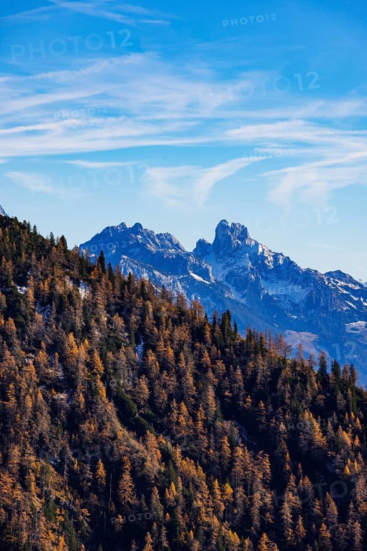 Trattberg Alm with view of the Dachstein massif with Bischofsmütze, Osterhorn Group, Salzkammergut, Province of Salzburg, Austria