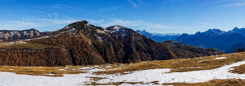 Snowfield on the Trattberg Alm with a view of the Hochwieskopf, Osterhorn Group, Salzkammergut, Province of Salzburg, Austria