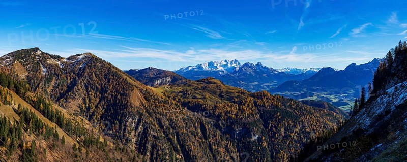 View from Trattberg Alm to Alpbichlalm and Dachstein Massif, Autumn, Osterhorn Group, Salzkammergut, Province of Salzburg, Austria
