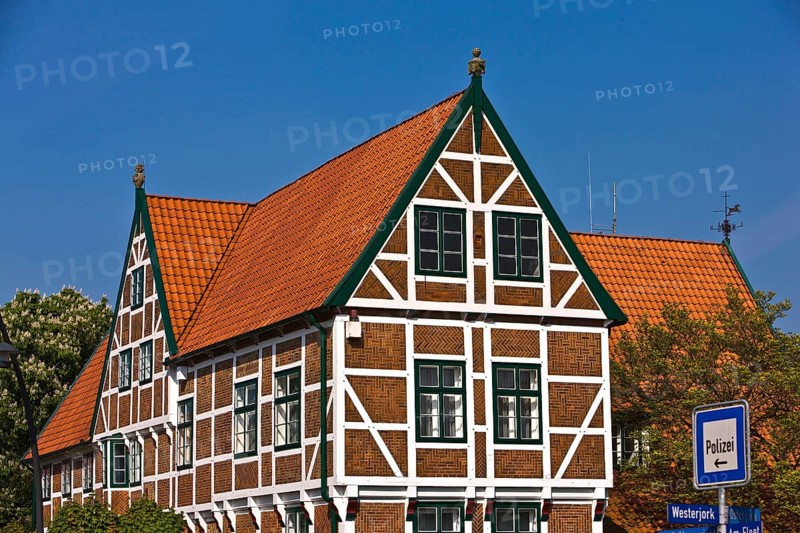 Half-timbered house, architecture, Town Hall, Jork, Altes Land, Germany