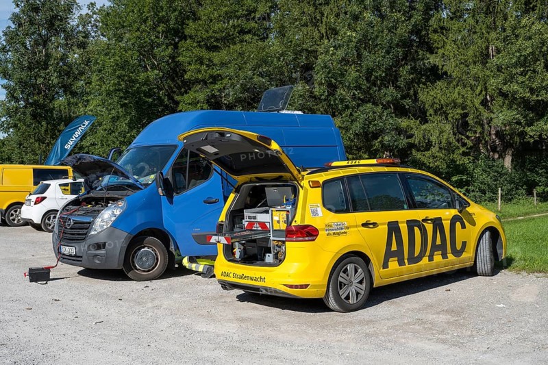 ADAC Strassenwacht vehicle in a parking lot, opened trunk with tools, jump starter for a delivery van, Lenggries, Upper Bavaria, Bavaria, Germany