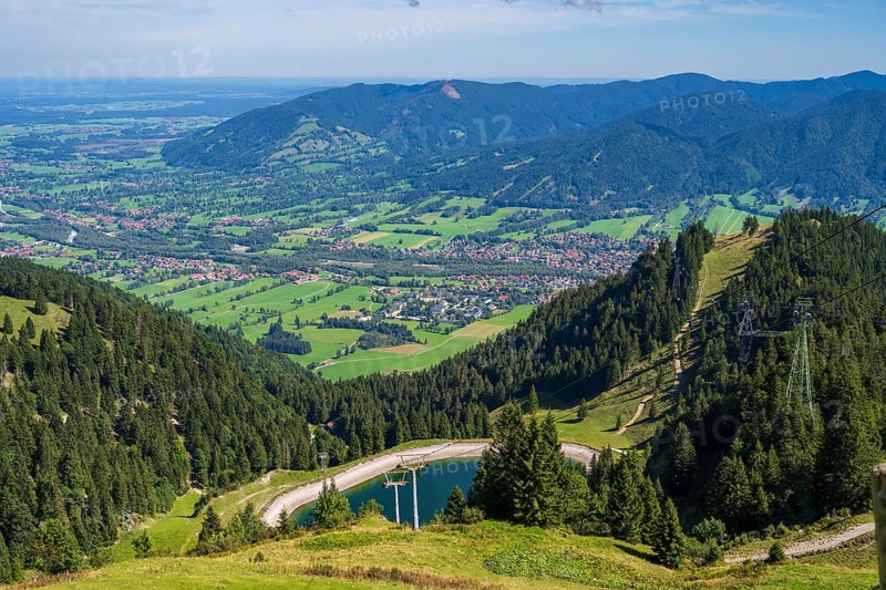 View from Brauneck to Lenggries, front reservoir, Bavarian Prealps, Isarwinkel, Lenggries, Upper Bavaria, Bavaria, Germany