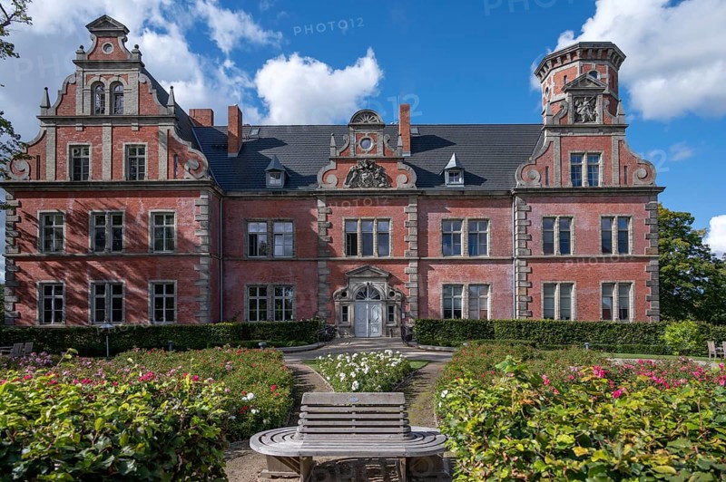 Former Bernstorf manor, Bernstorf Castle, neo-Renaissance building, built 1877 to 1880, used as a hospice from 2014, Bernstorf, Mecklenbiurg-Western Pomerania, Germany