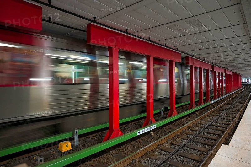 Subway station, underground incoming train, movement effect, empty, platform, stop, train station, subway, public transport, HVV, Hamburger Verkehrsverbund, elevated railway, local transport, Free and Hanseatic City of Hamburg, Germany