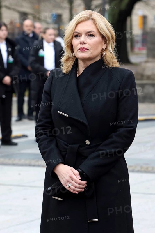Julia Klöckner, President of the German Bundestag - Memorial Day Wreath laying for victims of war and tyranny, Neue Wache, Berlin, 16.11.25