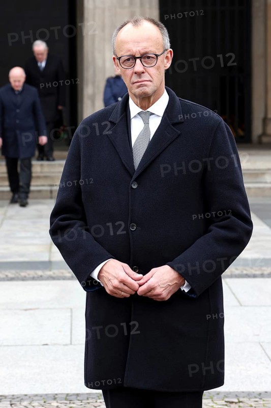 Federal Chancellor Friedrich Merz - Memorial Day Wreath laying for victims of war and tyranny, Neue Wache, Berlin, 16.11.25