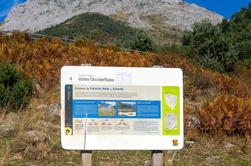 Information sign about dolmens La Mina, Parque Natural Valles Occidentales, Hecho, Pyrenees Mountains, Aragon, Spain