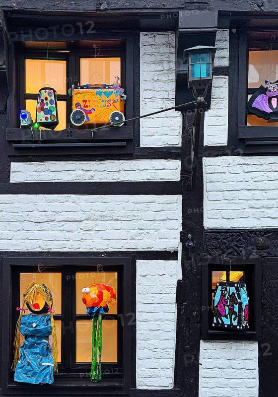 Decorated half-timbered house for the Martin train in Alte Schulstraße, historic old town, Kempen, Lower Rhine, North Rhine-Westphalia, Germany