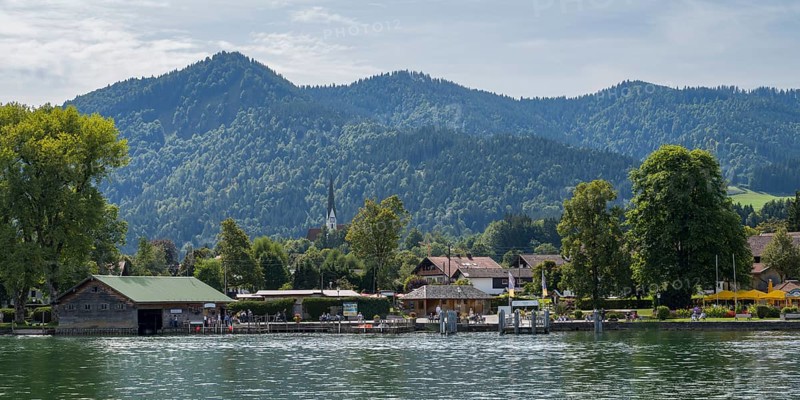 View of town, harbour, lakeside promenade, Tegernsee, Bad Wiessee, Upper Bavaria, Bavaria, Germany