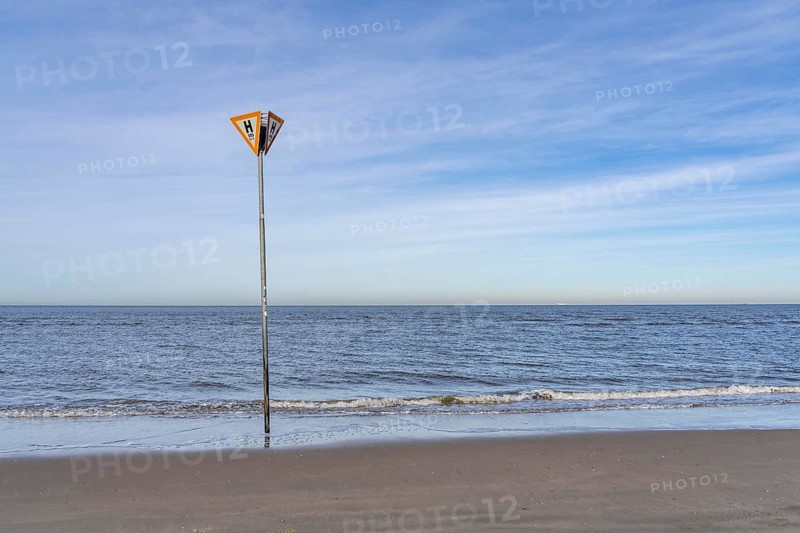 East Frisian North Sea island of Spiekeroog, Wadden Sea National Park, in winter, SOS, emergency call sign, east beach, beach section