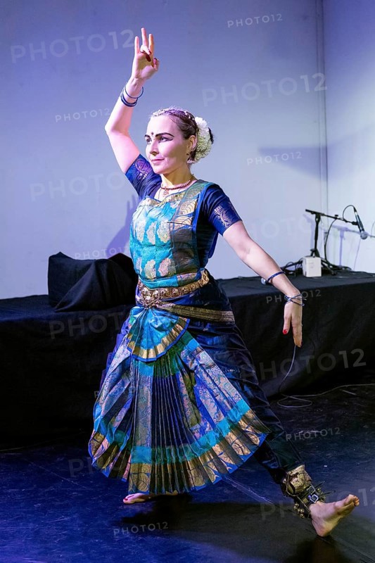 Eva Isolde Balzer, dancer, Hope in Resonance, Carnatic Music and Bharatanatyam Fundrising Evening For Gaza, 08.11.2025, ITZ, intercultural dance center, Berlin, Germany