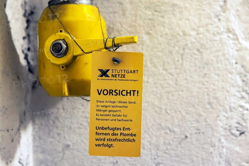 Precautionary measure in the event of a gas leak. Seal a gas pipe. The Stuttgart networks have blocked the gas supply line. Removal of the lock will be prosecuted. Stuttgart, Baden-Württemberg, Germany