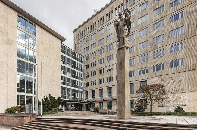 Stuttgart Regional Court. Court building with sculpture Constitutional Column and memorial for victims of justice under National Socialism. Stuttgart, Baden-Württemberg, Germany