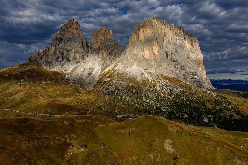 Mountain landscape, steep mountains, morning light, cloud atmosphere, autumn, Sella Pass, view of Lungkofel and Plattkofel, Dolomites, Italy
