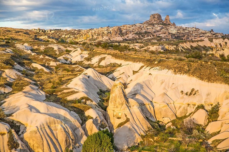 Balloon ride over fantastic tuff rock formations, Cappadocia, Turkey, Cappadocia, Turkey