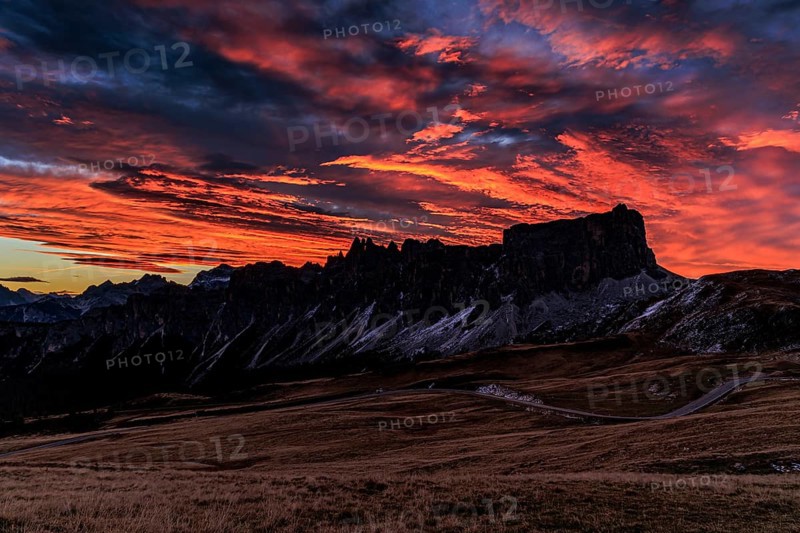 Dawn, clouds, sunrise, mountains, autumn, Giau Pass, Croda da Lago, Dolomites, Italy
