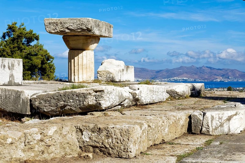 Upper terrace, remains of the temple of Asclepios, Asclepieion, Latin Aescupium, three terraces, place of worship of Asclepios, god of healing art, ancient hospital, archaeological excavation 1902-1904, island of Kos, Dodecanese islands, Greece, eastern Adriatic, Mediterranean