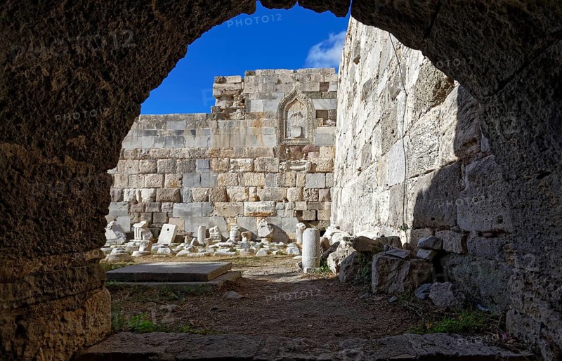 Archway with view of inner fortification, bastion, relief, fragments from Roman times, Neratzia fortress, also Nerantzia, castle, first mentioned in 1395, former fortress of the Order of St. John, today ruin, city of Kos, island of Kos, Dodecanese islands, Greece, eastern Adriatic, Mediterranean