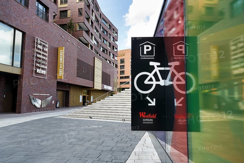 Sign with inscription, pictogram, bicycle garage, bicycle parking garage at the museum, Port des Lumières, Westfield Überseequartier, modern shopping center, HafenCity, Hamburg, Germany