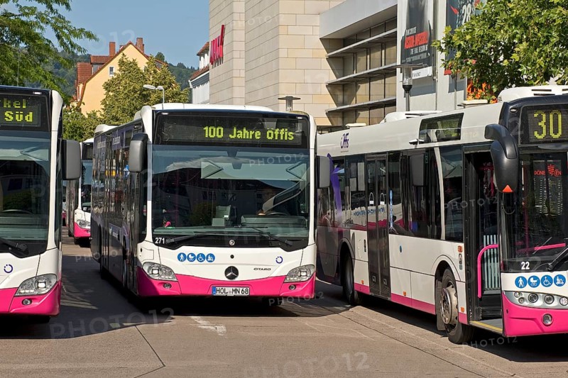 Many buses at the bus station, public transport in Hameln-Pyrmont, public transport Hameln-Pyrmont, Hameln, Lower Saxony, Germany