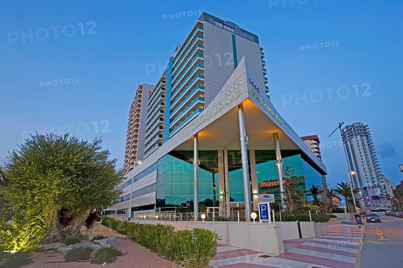 Hotel complex, Diamante Beach El Hotel AR Diamate Beach Hotel in Calpe, night view, Valencia, Costa Blanca, Spain