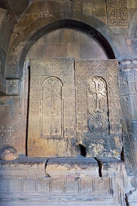 Stone reliefs and decorated arches in historic church, Noravank monastery, Surb Karapet Anabaptist church, Noravank, Vayots Dzor province, Vayots Dzor, Armenia, Caucasus