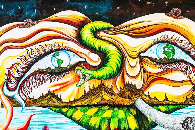 Wall painting, street art on the walls of the Danube Canal, Schwedenplatz, Vienna, Austria