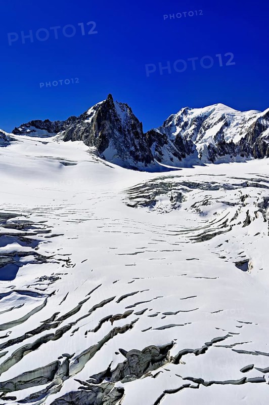 View of the mountains from the Télécabine Panorama Railway, La Tour Ronde, Mont Blanc, in the foreground the glacier du Géant, Chamonix-Mont-Blanc, Haute-Savoie, France