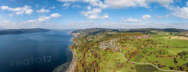 Aerial view, panorama of Lake Constance, Überlinger See, surrounded by autumn vegetation with the village of Hödingen, on the horizon the Bodenseegemeinde Sipplingen, Bodanrück on the left, Bodenseekreis, Baden-Württemberg, Germany