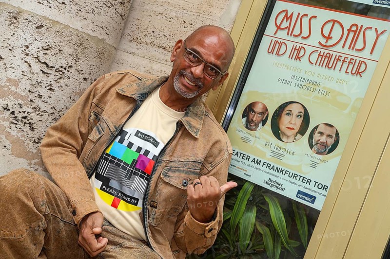 Pierre Sanoussi-Bliss at the annual press conference for the 2025/2026 season at the Theater am Frankfurter Tor. Berlin, 07.10.2025