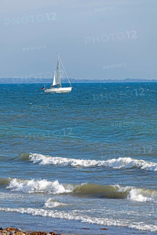 Sailboat, waves, swell, Baltic Sea, Geltinger Birk nature reserve, Nieby, Schleswig-Holstein, Germany