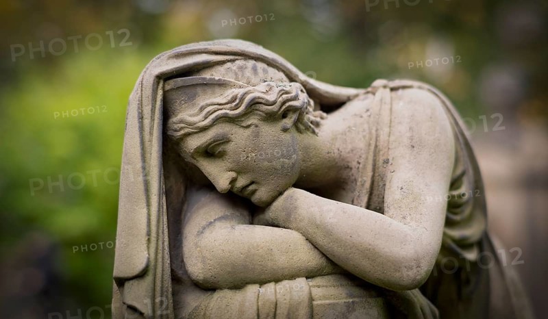 Mourning, woman on gravestone, statue, sad, grave, graves, Hoppenlauf cemetery, oldest preserved cemetery in Stuttgart, Baden-Württemberg, Germany