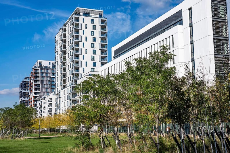 Modern residential neighbourhood along Toulouser Allee, high-rise buildings with flats and offices, on former railway premises, North Rhine-Westphalia, Germany