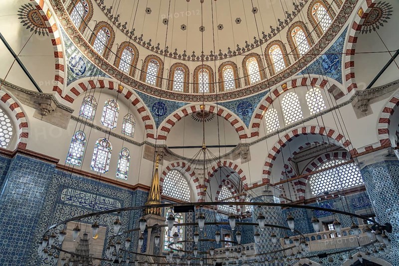 Dome in the interior of the Rüstem Pasha Mosque in Eminönü, Istanbul, Turkey