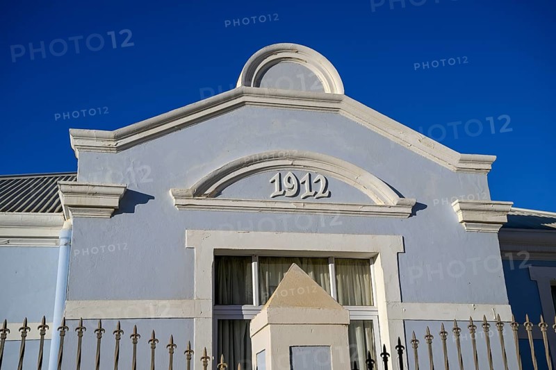 Fassade des Glück-auf-Hauses von 1912 in der Bergstraße, Lüderitz, Region Karas, Namibia