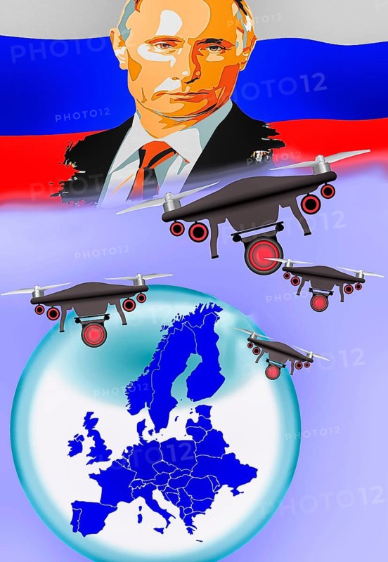 Symbolic image, Putin and Ukraine war, Russian drones over EU, sabotage by Russia, undersea cables, Baltic states, Poland, threat to European/world politics, billiards of world politics, Ukraine, Russia, danger situation, continued gas supply, arms supplies, shortage of fossil fuels, cold winter, frost, energy supply, food for third world, raw material supply