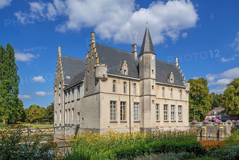 Kasteel Cortewalle, 15th century moated castle in Flemish Renaissance style at Beveren in summer, Waasland, East Flanders, Belgium