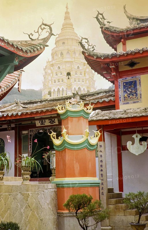 Buddhist temple, Kek Lok Si Temple, Pulau Pinang, Malaysia Penang, Penang Island, Malaya, Malaysia 1965